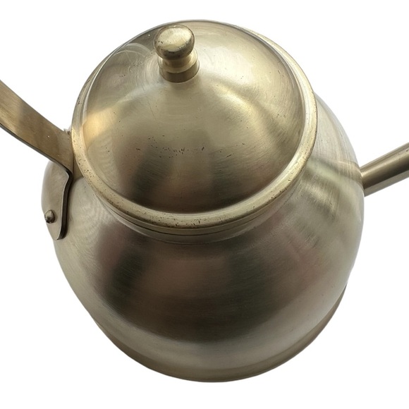 ROSE & FITZGERALD BRUSHED GOLD KETTLE - DOES NOT COME IN THE ORIGINAL BOX - Picture 4 of 8